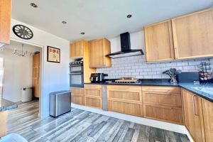 Photo 17- click for photo gallery